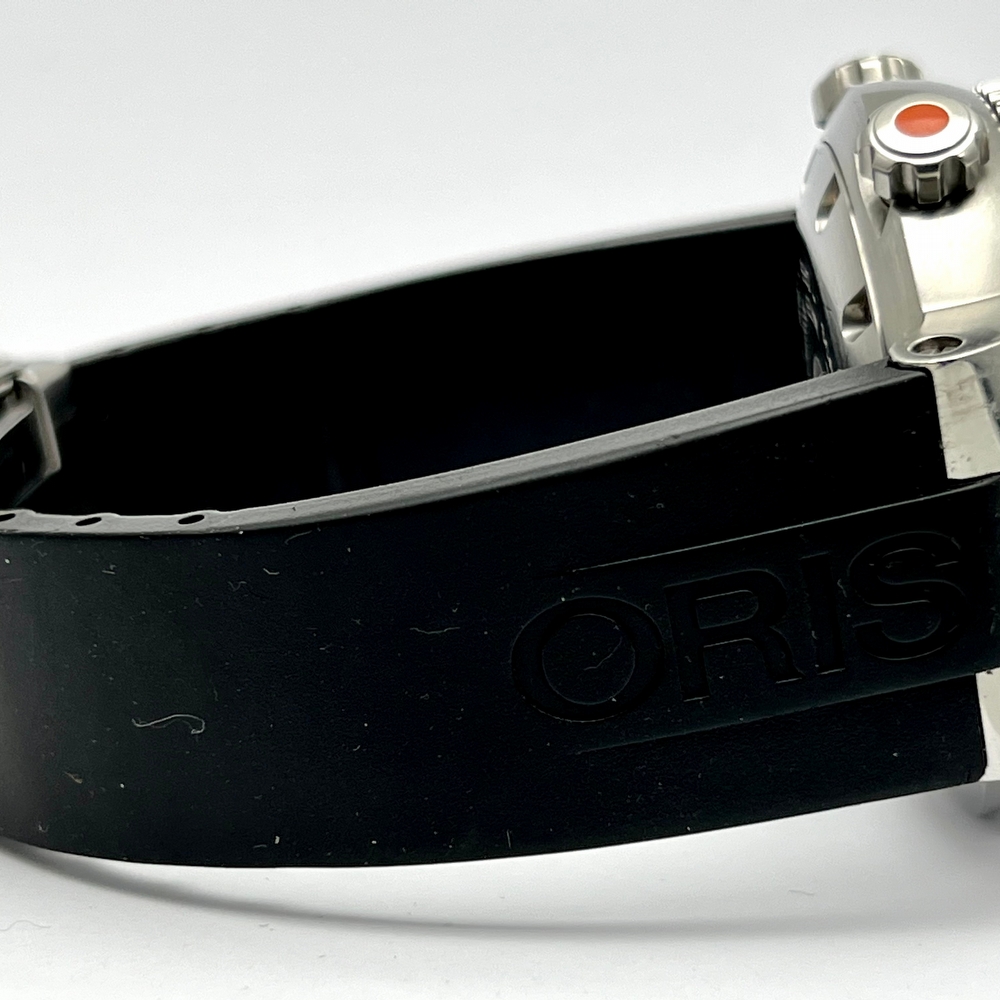 Oris Divers Small Seconds Date