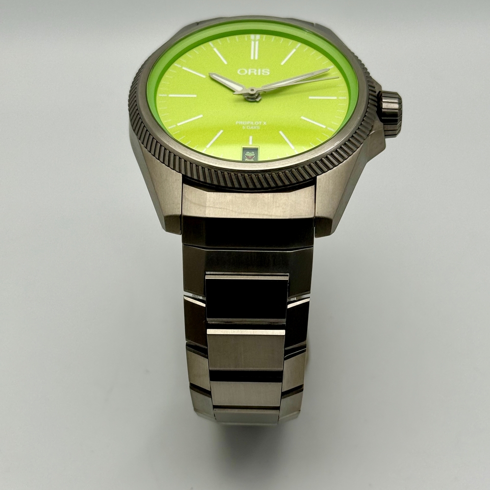 Oris ProPilot X Kermit Edition
