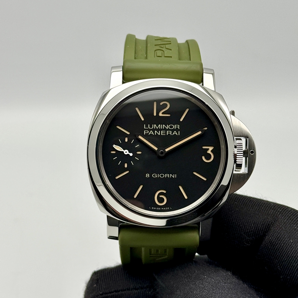 Panerai Luminor 8 days