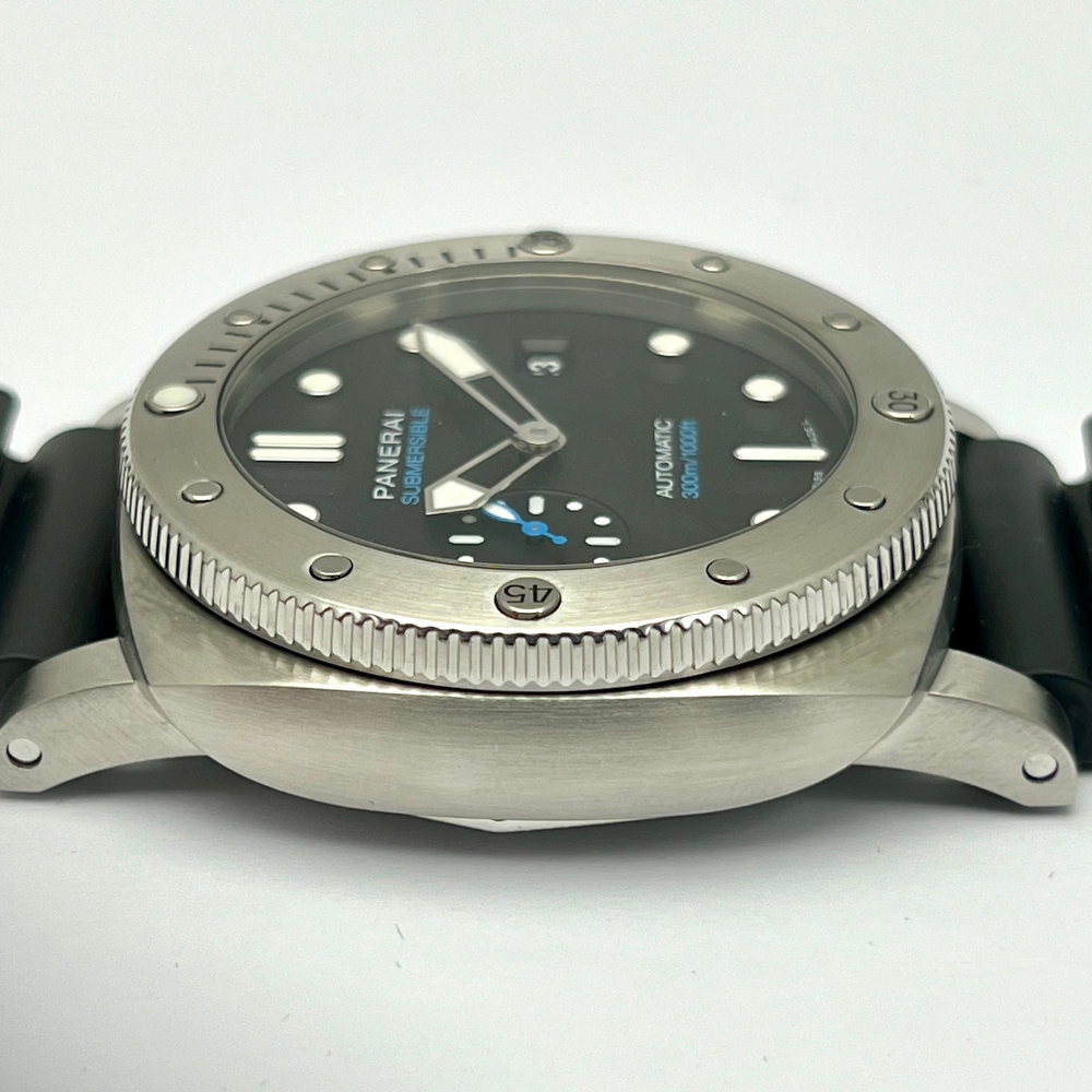 Panerai Submersible QuarantaQuattro 44