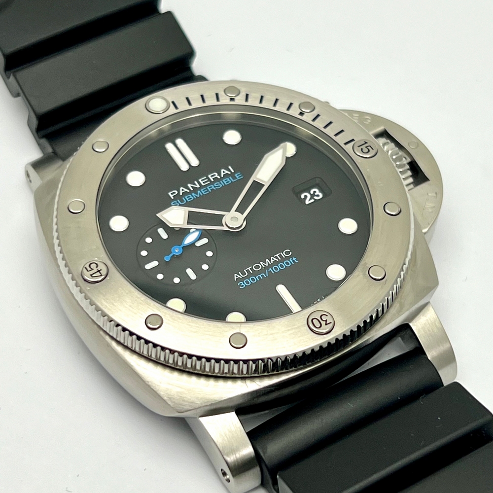 Panerai Submersible QuarantaQuattro 44