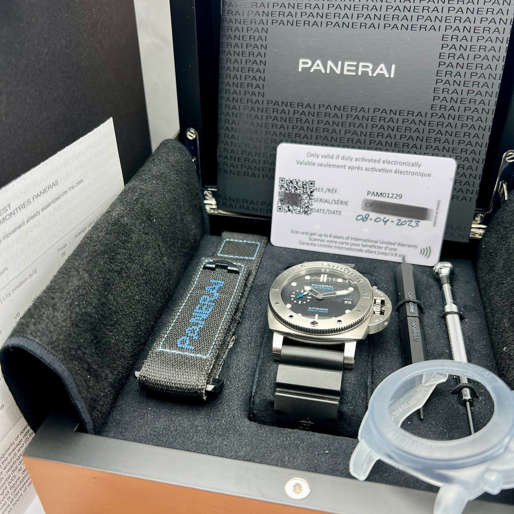 Panerai Submersible QuarantaQuattro 44