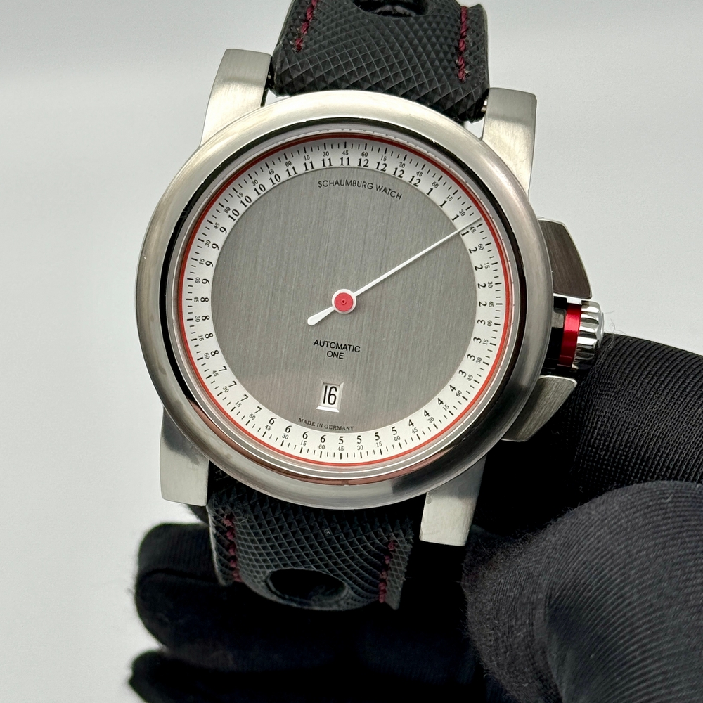 Schaumburg Watch GT-One Silver Racer