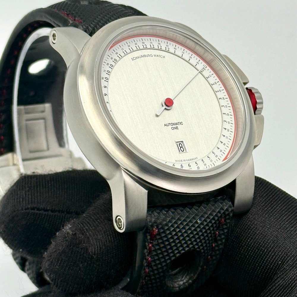 Schaumburg Watch GT-One Silver Racer