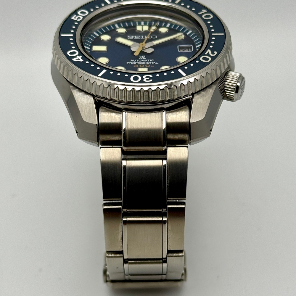 Seiko MarineMaster 300
