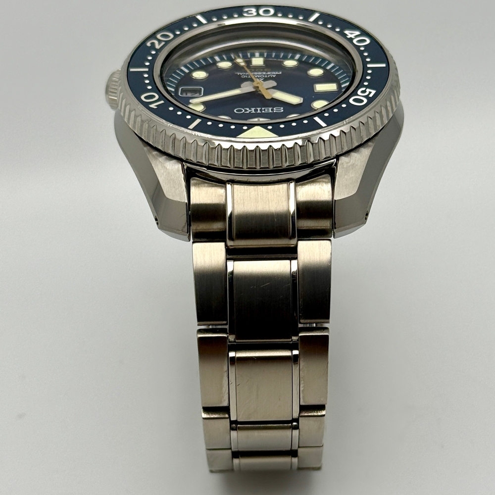Seiko MarineMaster 300