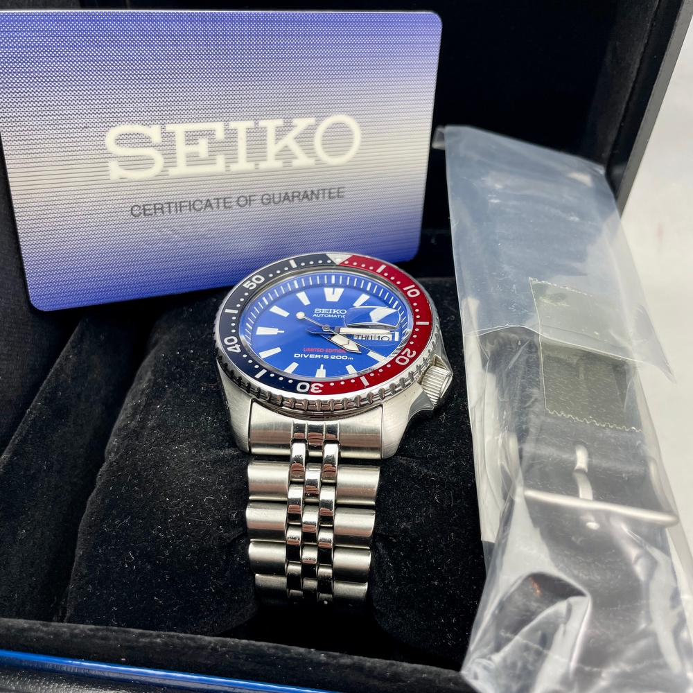 Seiko SKXA65K Limited Edition 2999