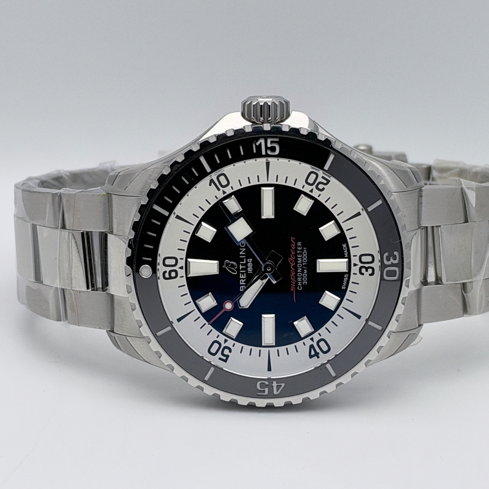 Breitling Superocean Automatic 44 black 