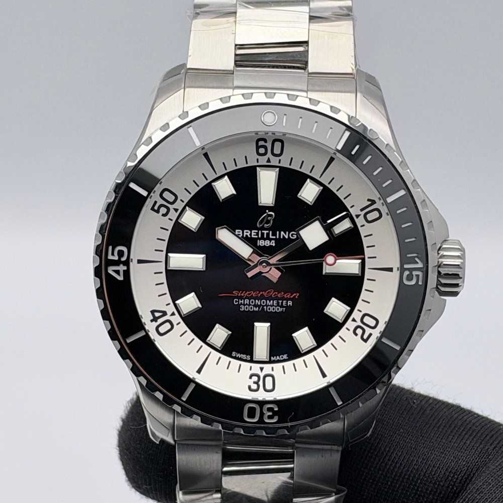 Breitling Superocean Automatic 44 black 
