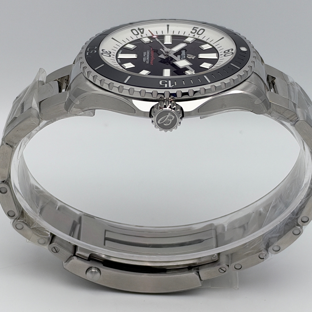 Breitling Superocean Automatic 44 black 