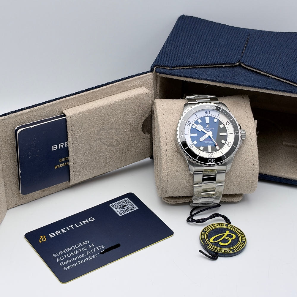 Breitling Superocean Automatic 44 black 