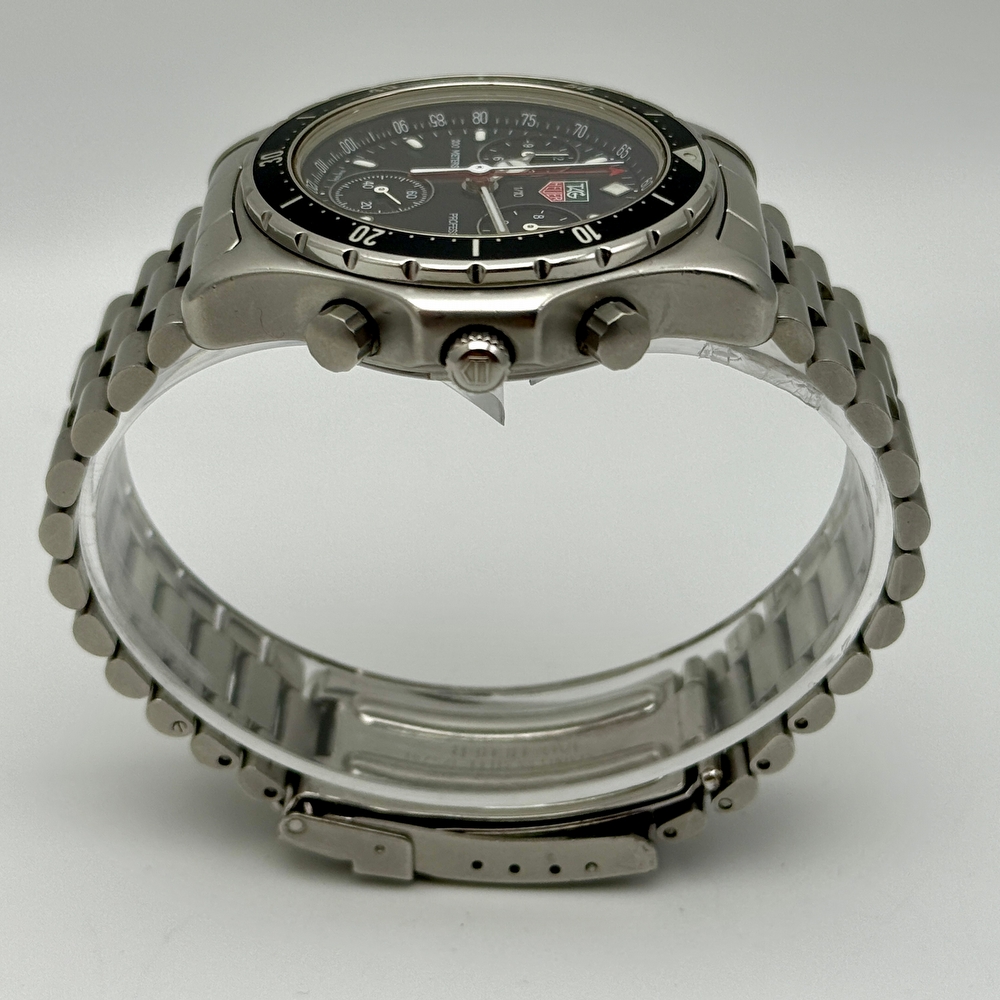 Tag Heuer 2000 Professional Chronograph