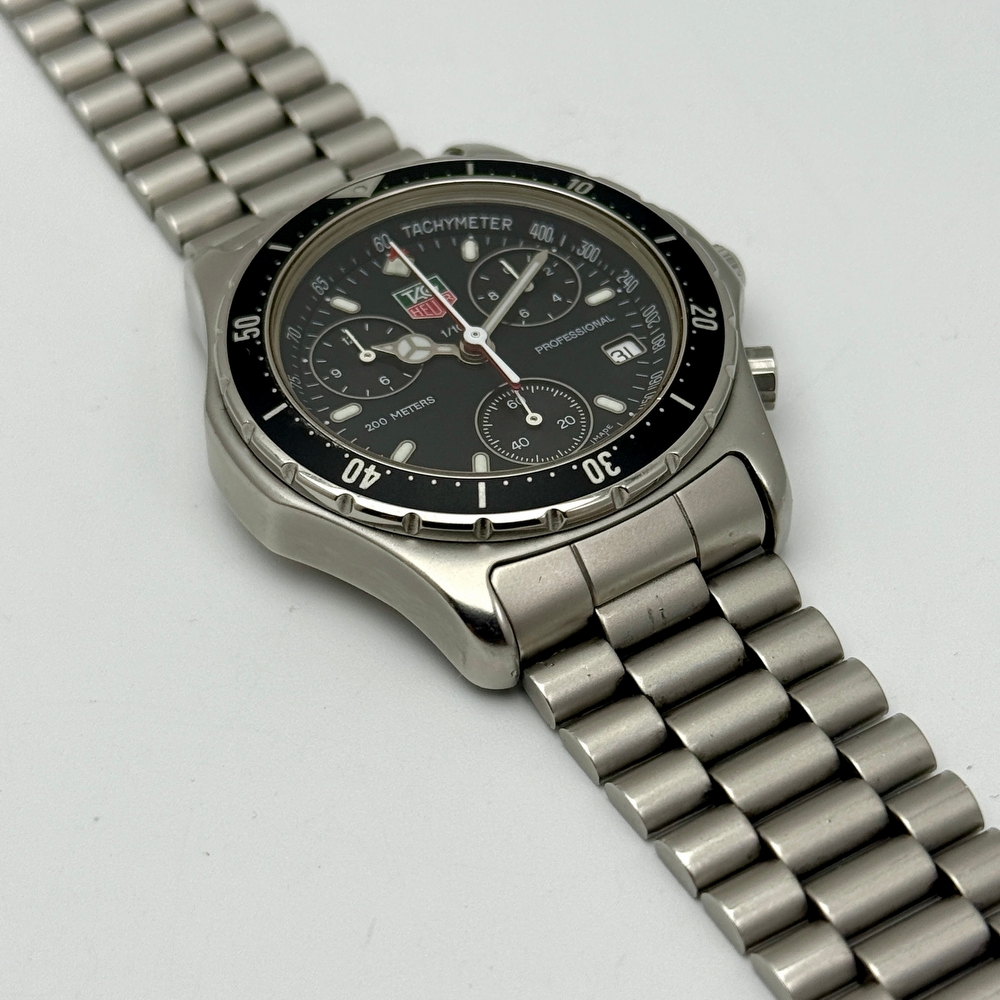 Tag Heuer 2000 Professional Chronograph