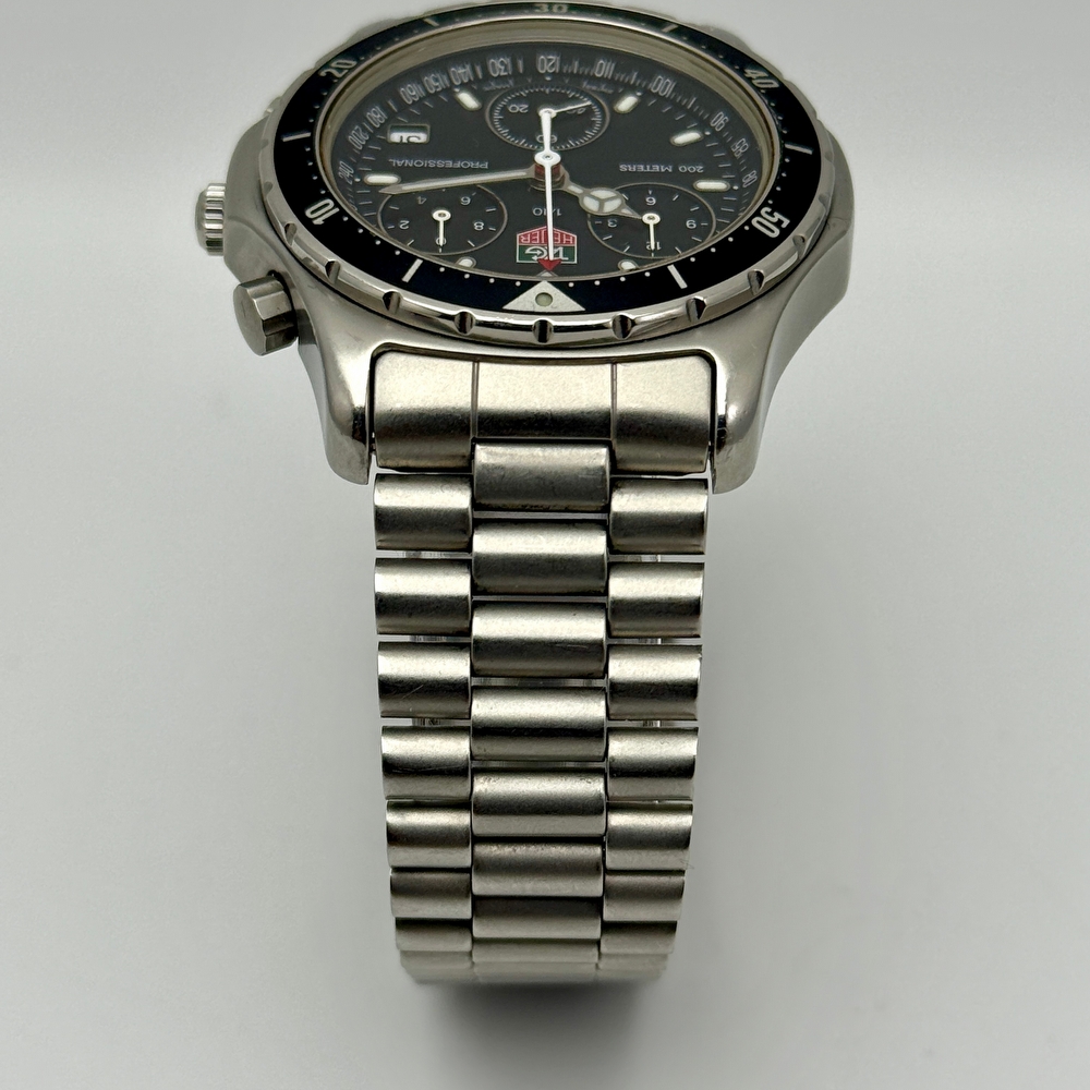 Tag Heuer 2000 Professional Chronograph