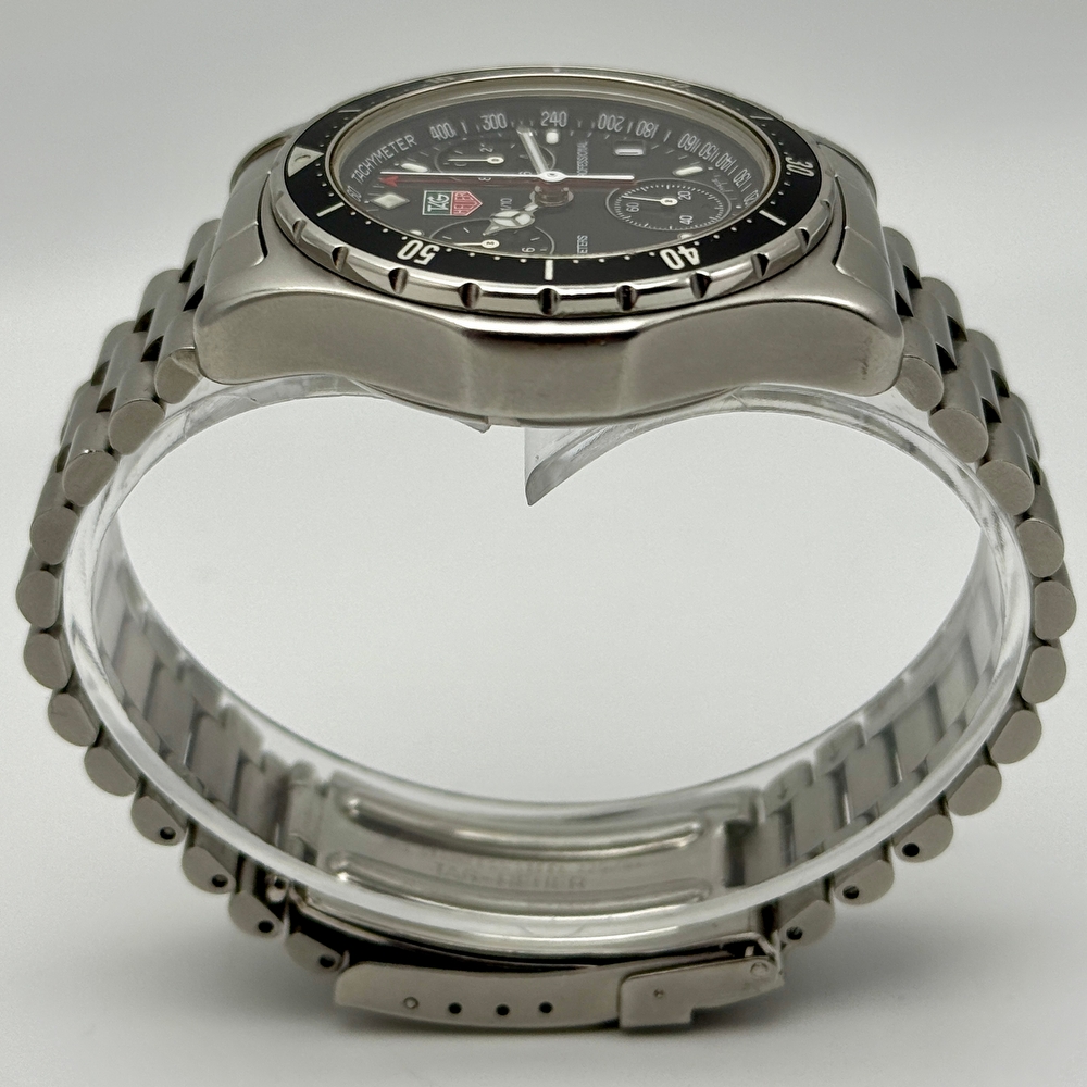 Tag Heuer 2000 Professional Chronograph