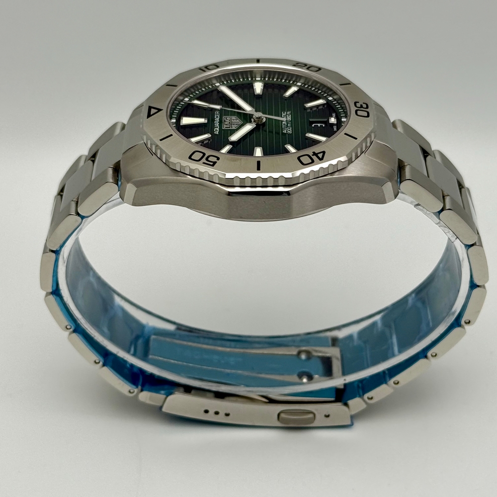 TAG Heuer Aquaracer Professional 200