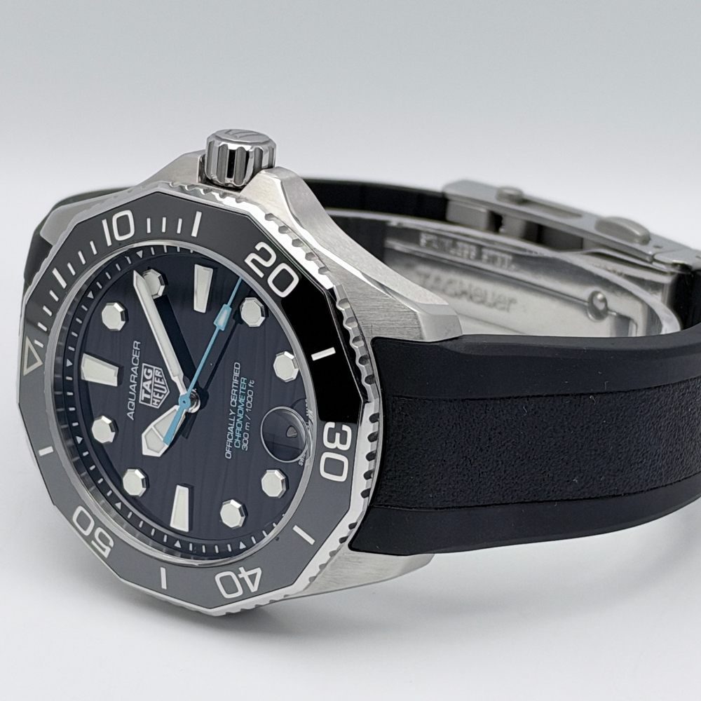 TAG Heuer Aquaracer Professional 300 Date