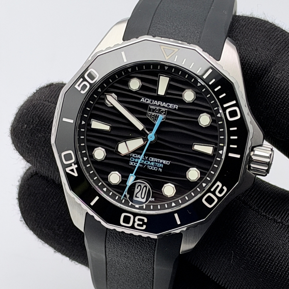TAG Heuer Aquaracer Professional 300 Date