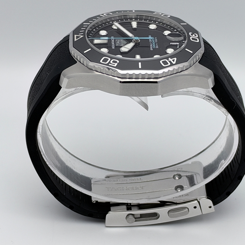 TAG Heuer Aquaracer Professional 300 Date