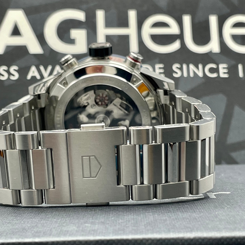TAG Heuer Carrera Calibre Heuer 01