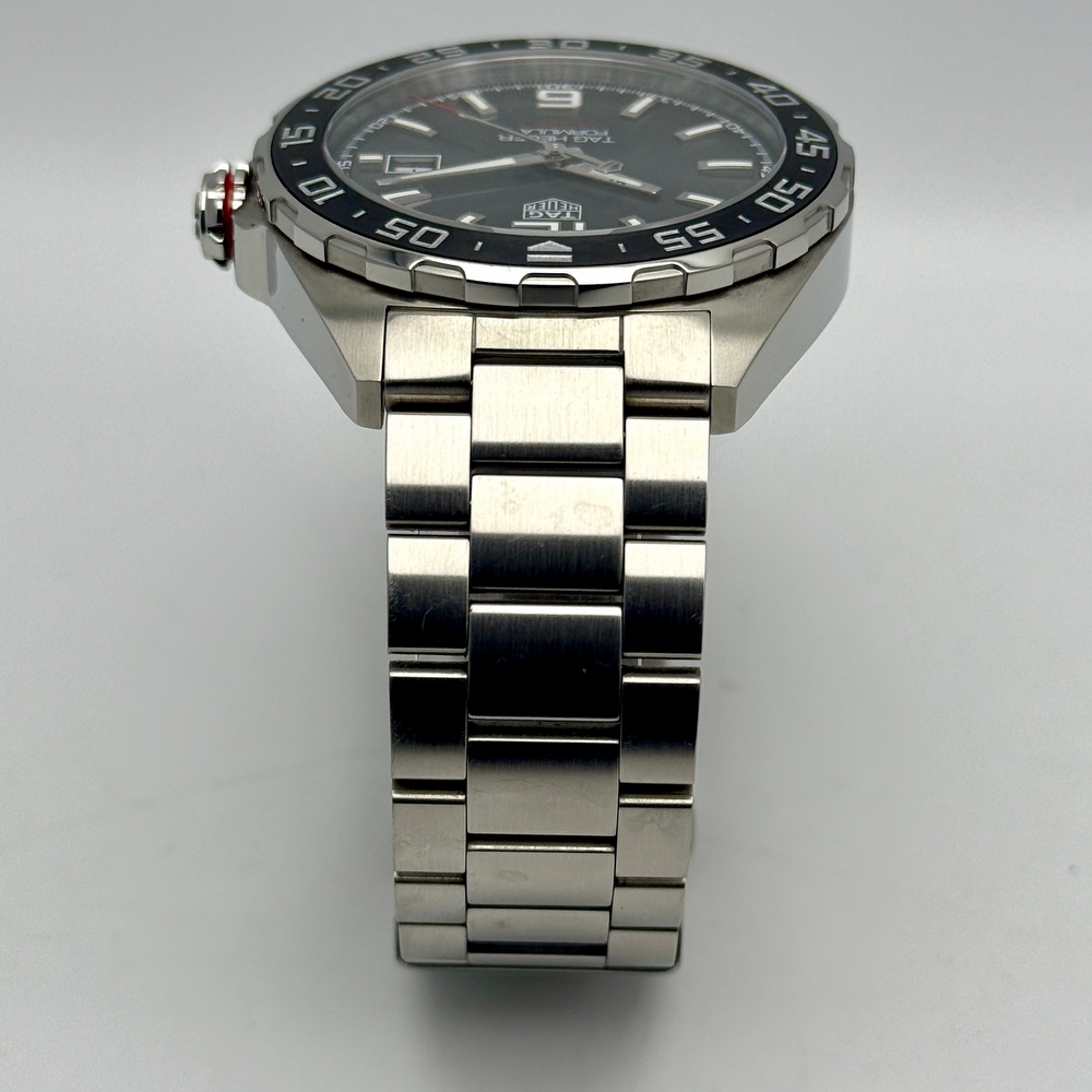 TAG Heuer Formula 1 Date