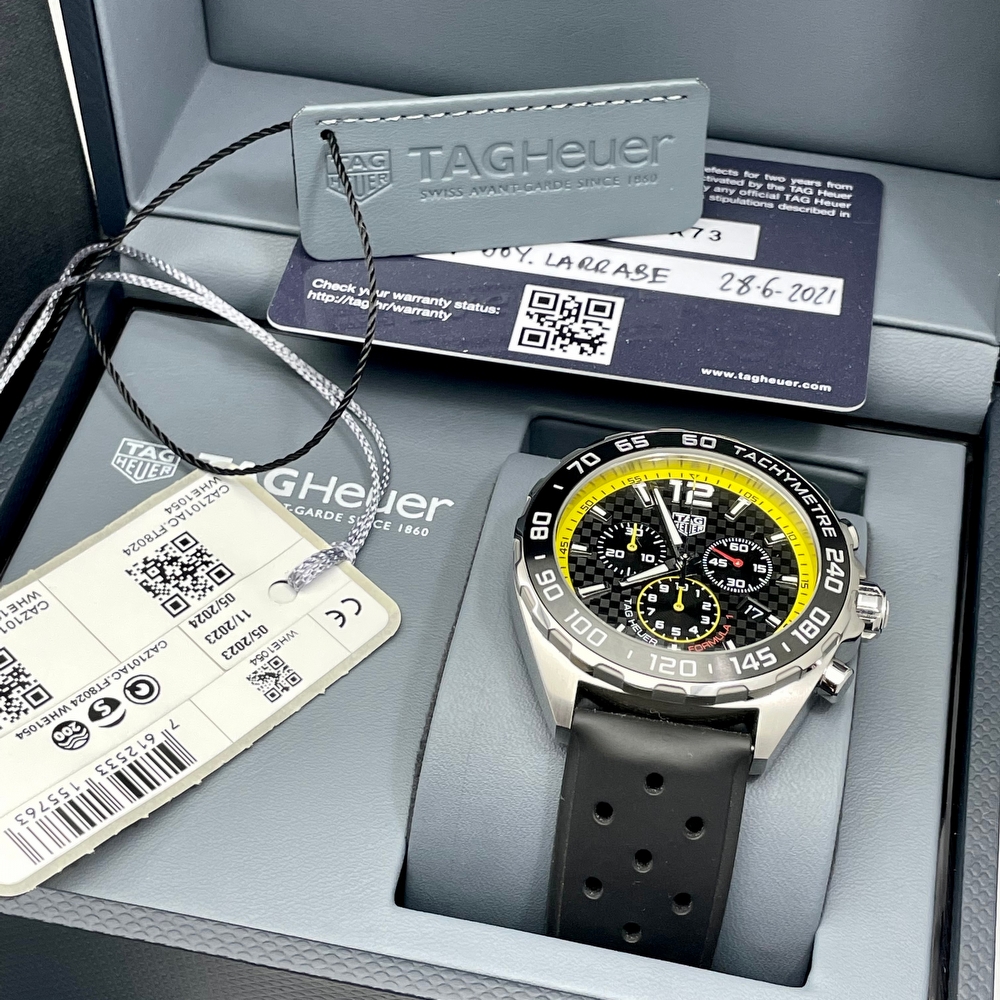 TAG Heuer Formula 1 Quartz Chronograph