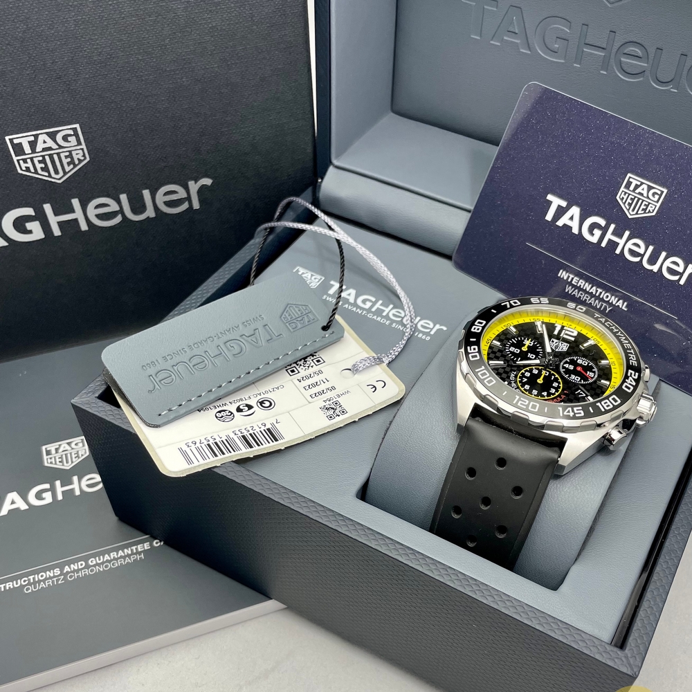 TAG Heuer Formula 1 Quartz Chronograph