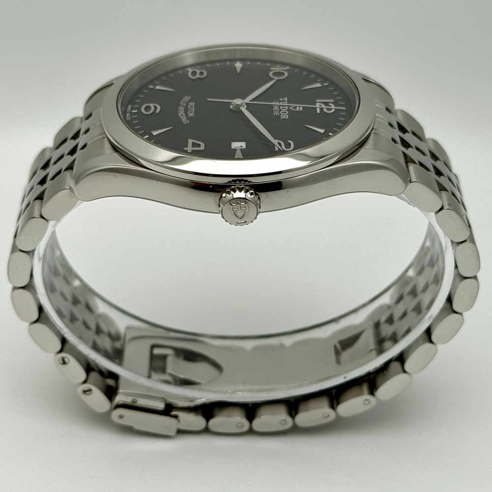 Tudor 1928