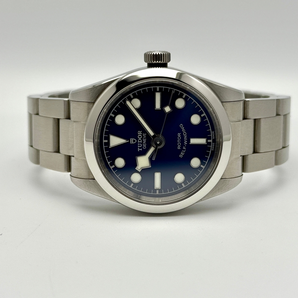 Tudor Black Bay 32 Blue