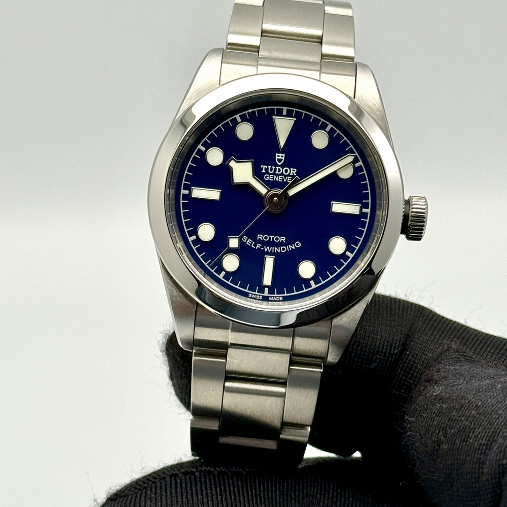 Tudor Black Bay 32 Blue
