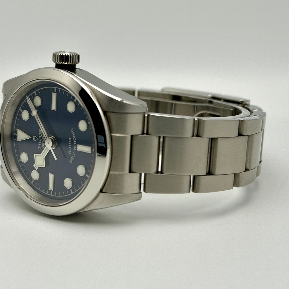 Tudor Black Bay 32 Blue