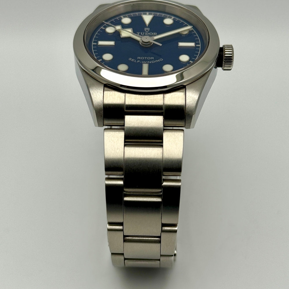 Tudor Black Bay 32 Blue