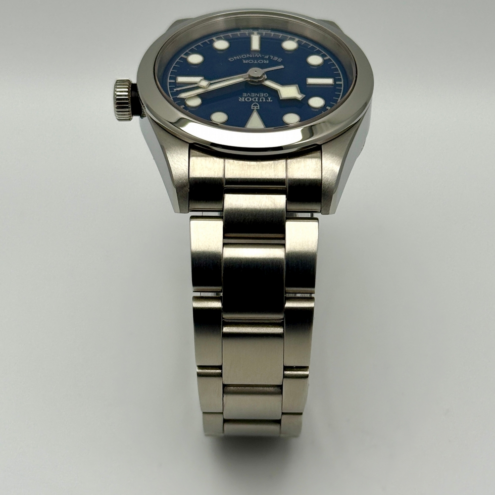 Tudor Black Bay 32 Blue