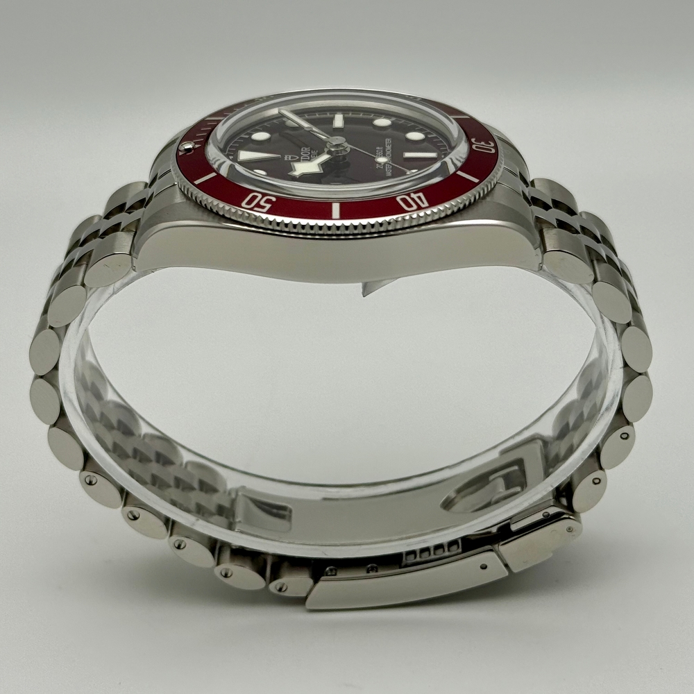 Tudor Black Bay 58 Bordeaux