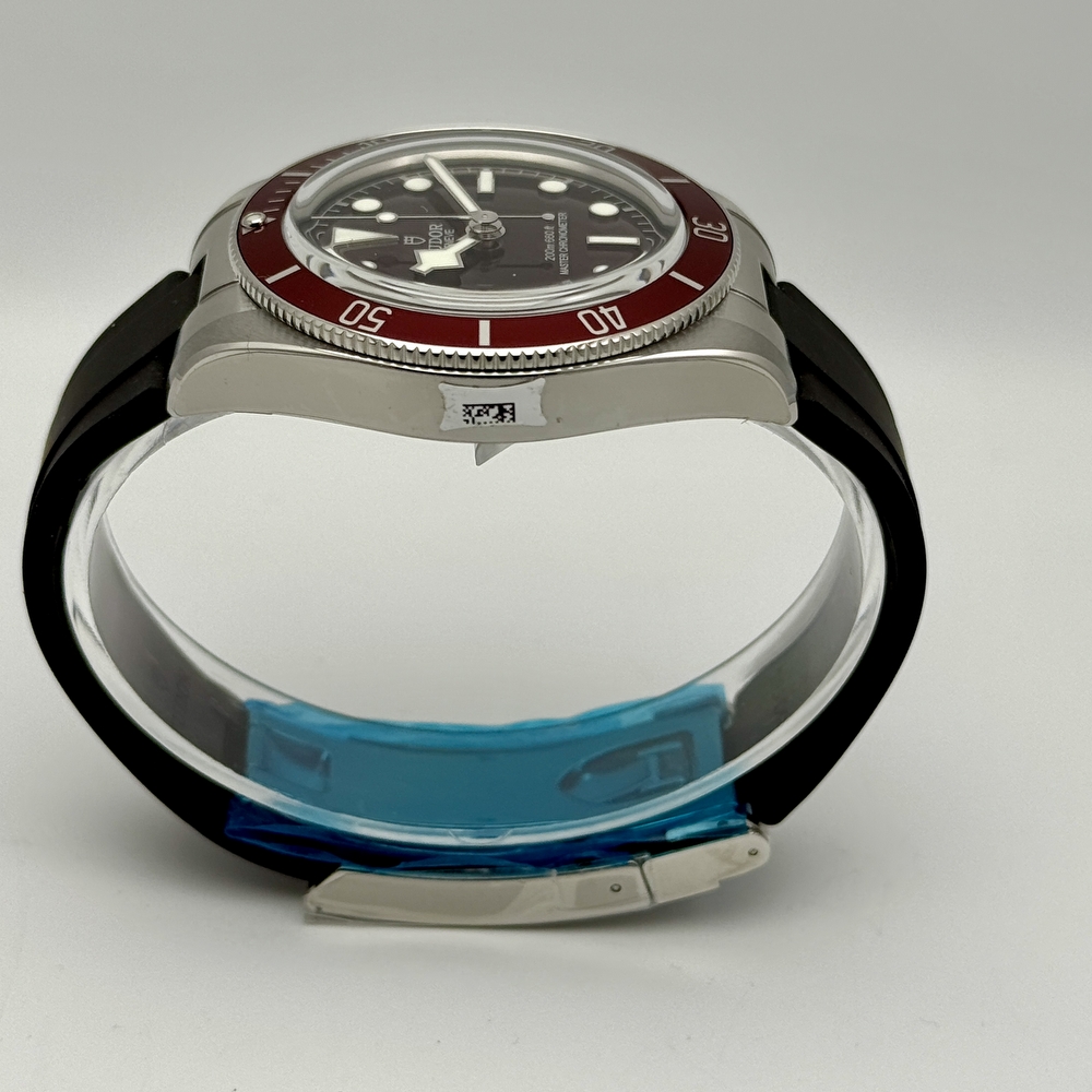 Tudor Black Bay 58 Burgundy