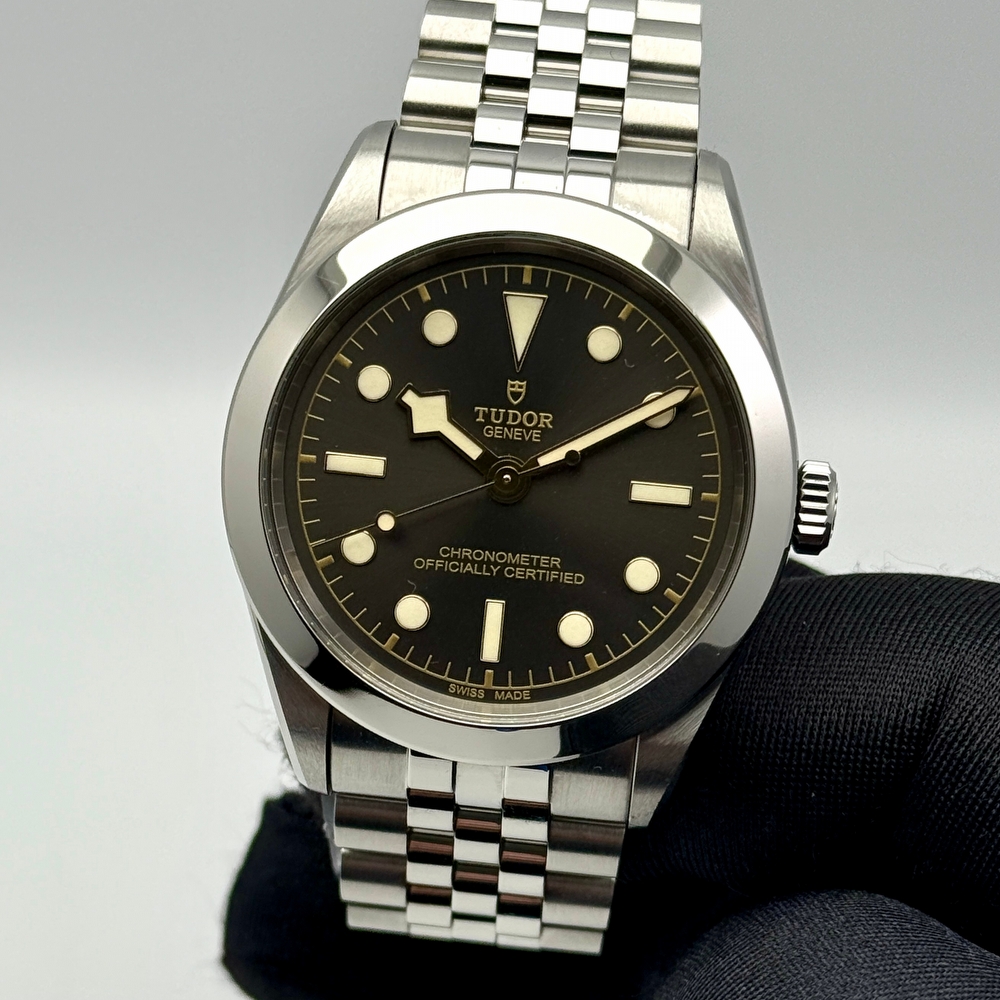 Tudor Black Bay One 39
