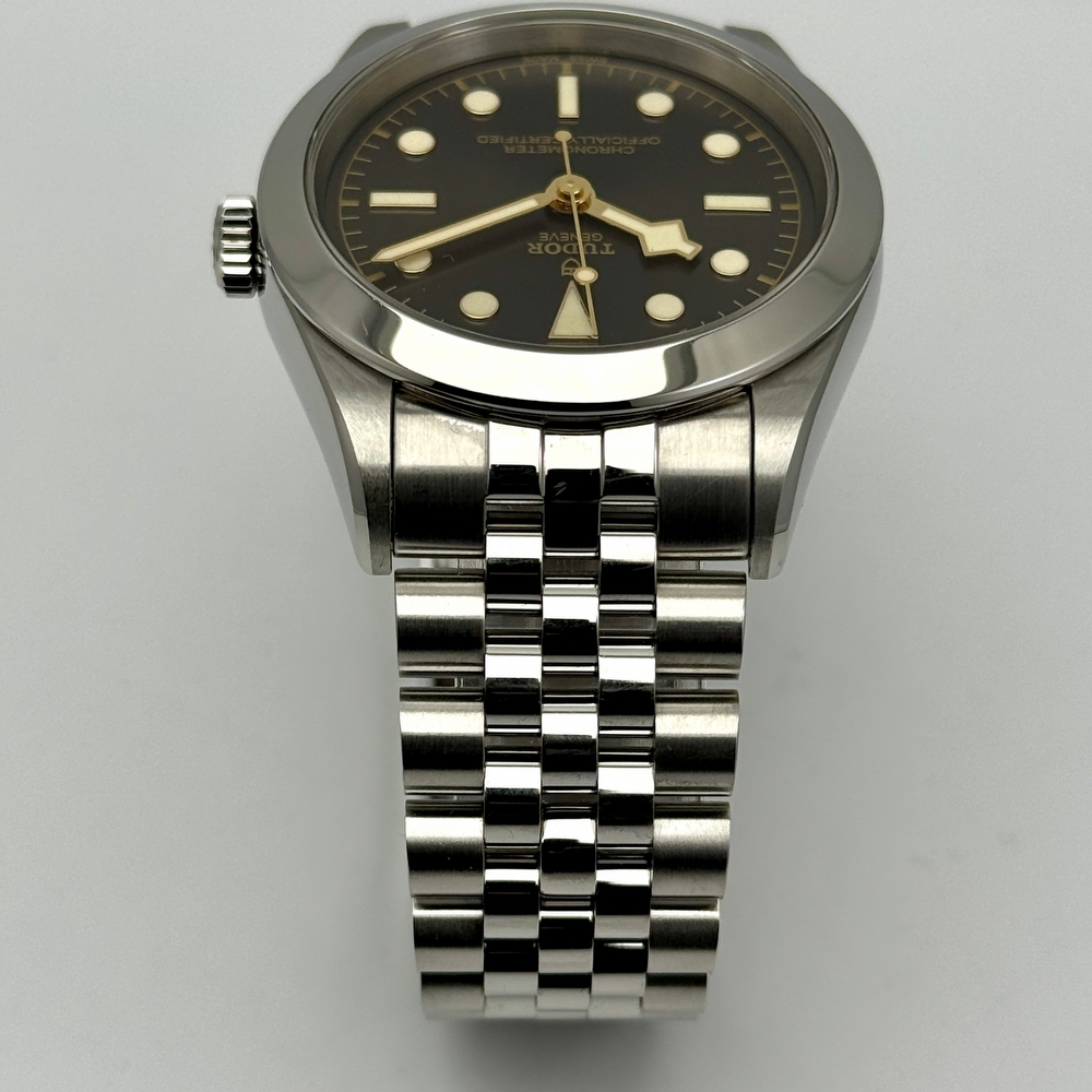 Tudor Black Bay One 39