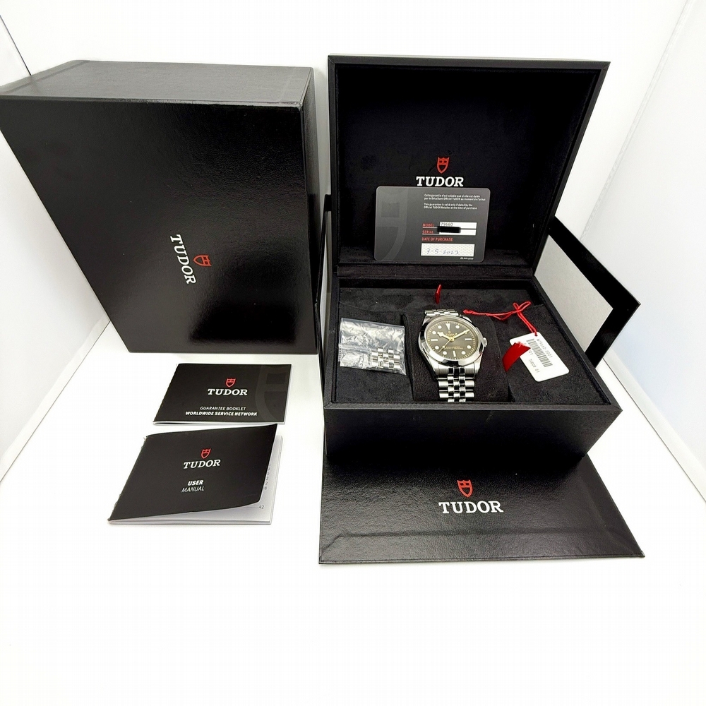 Tudor Black Bay One 39