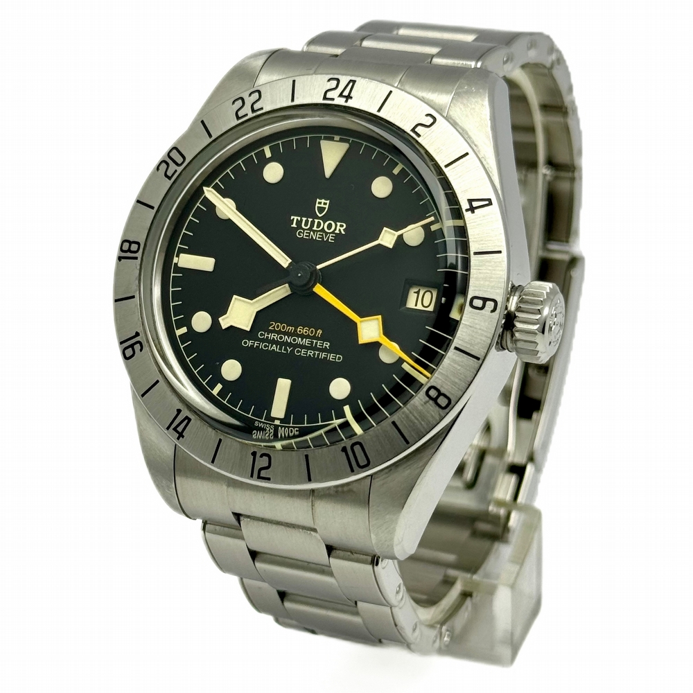 Tudor Black Bay Pro 