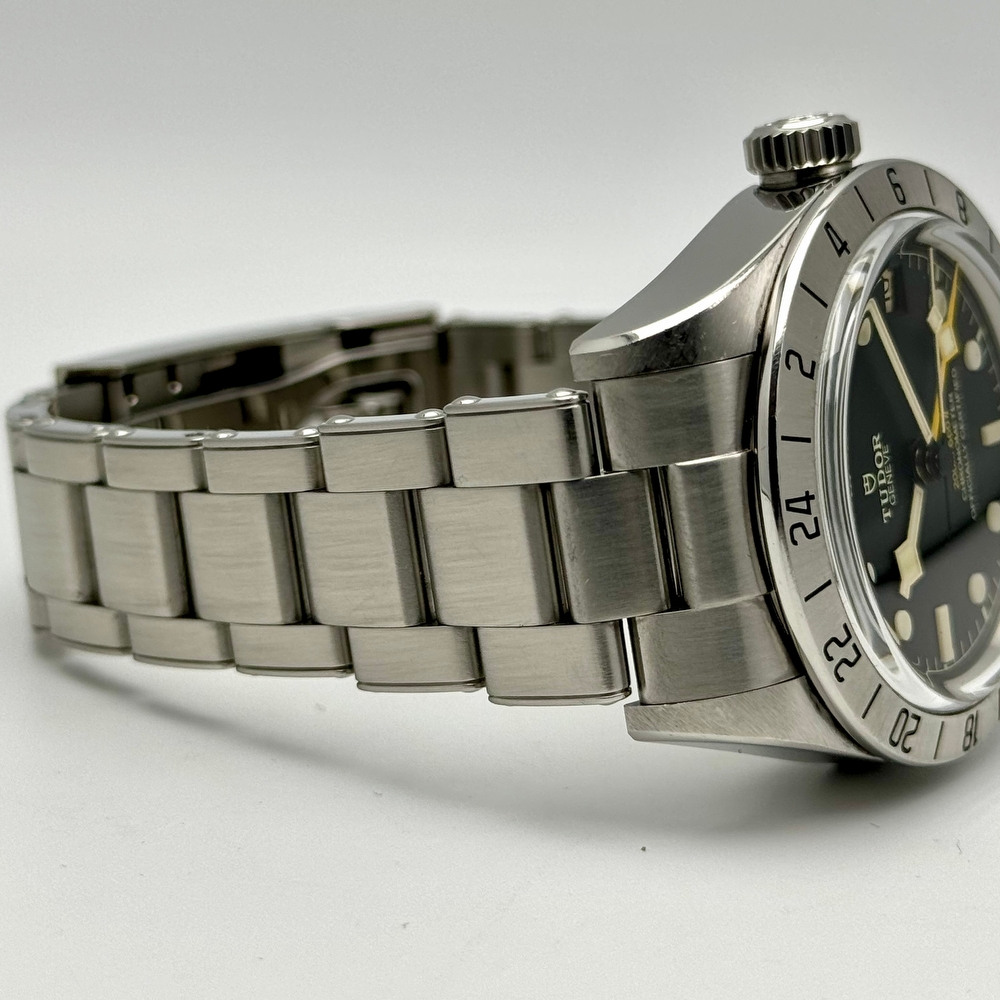 Tudor Black Bay Pro 