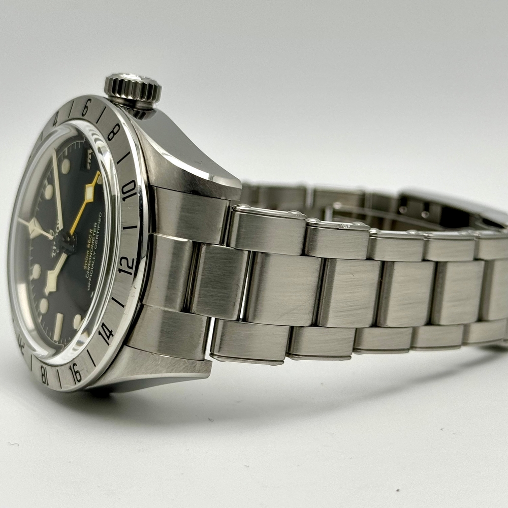 Tudor Black Bay Pro 
