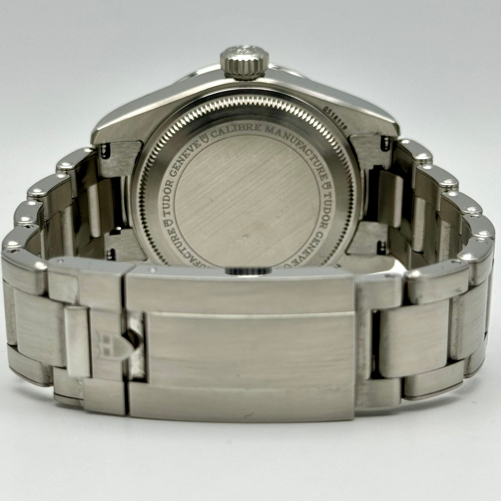 Tudor Black Bay Pro 