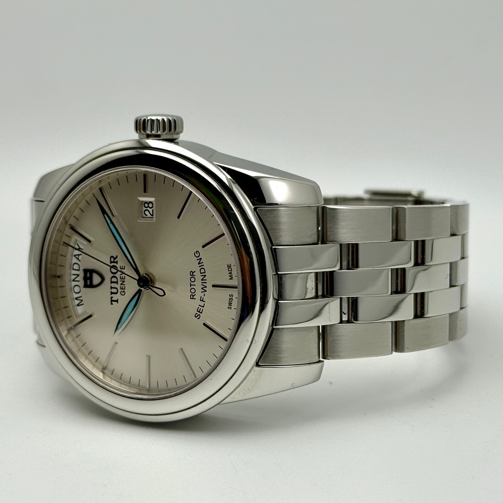 Tudor Glamour Day Date