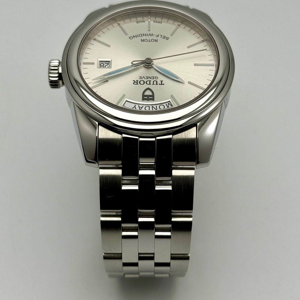 Tudor Glamour Day Date