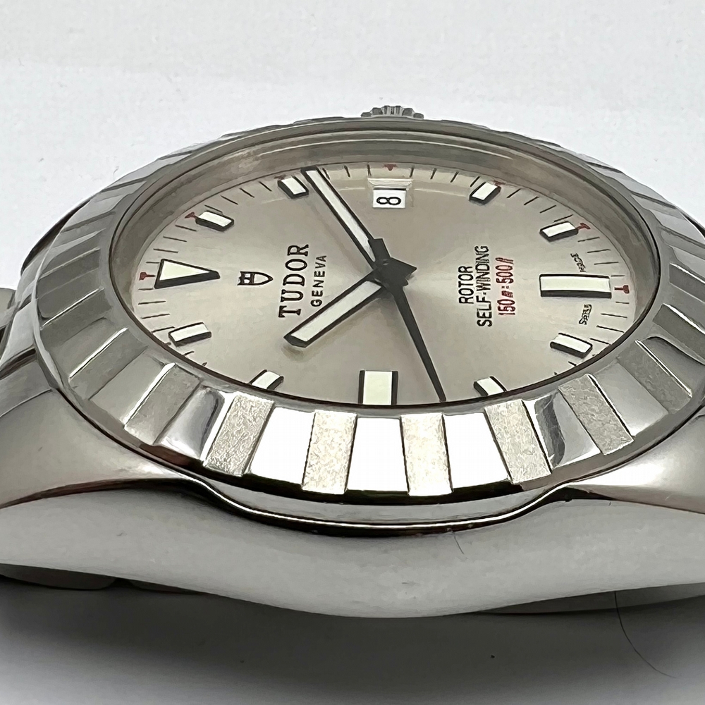 Tudor Hydronaut