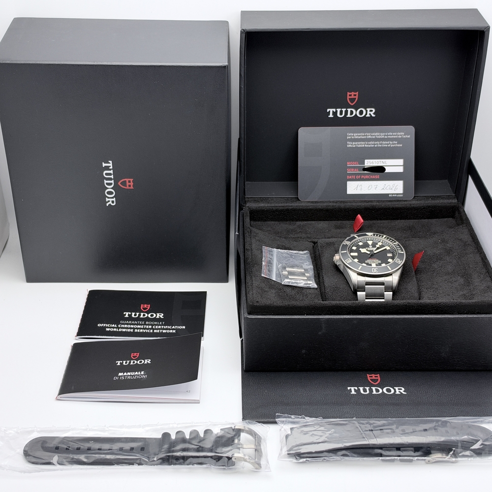 Tudor Pelagos LHD 