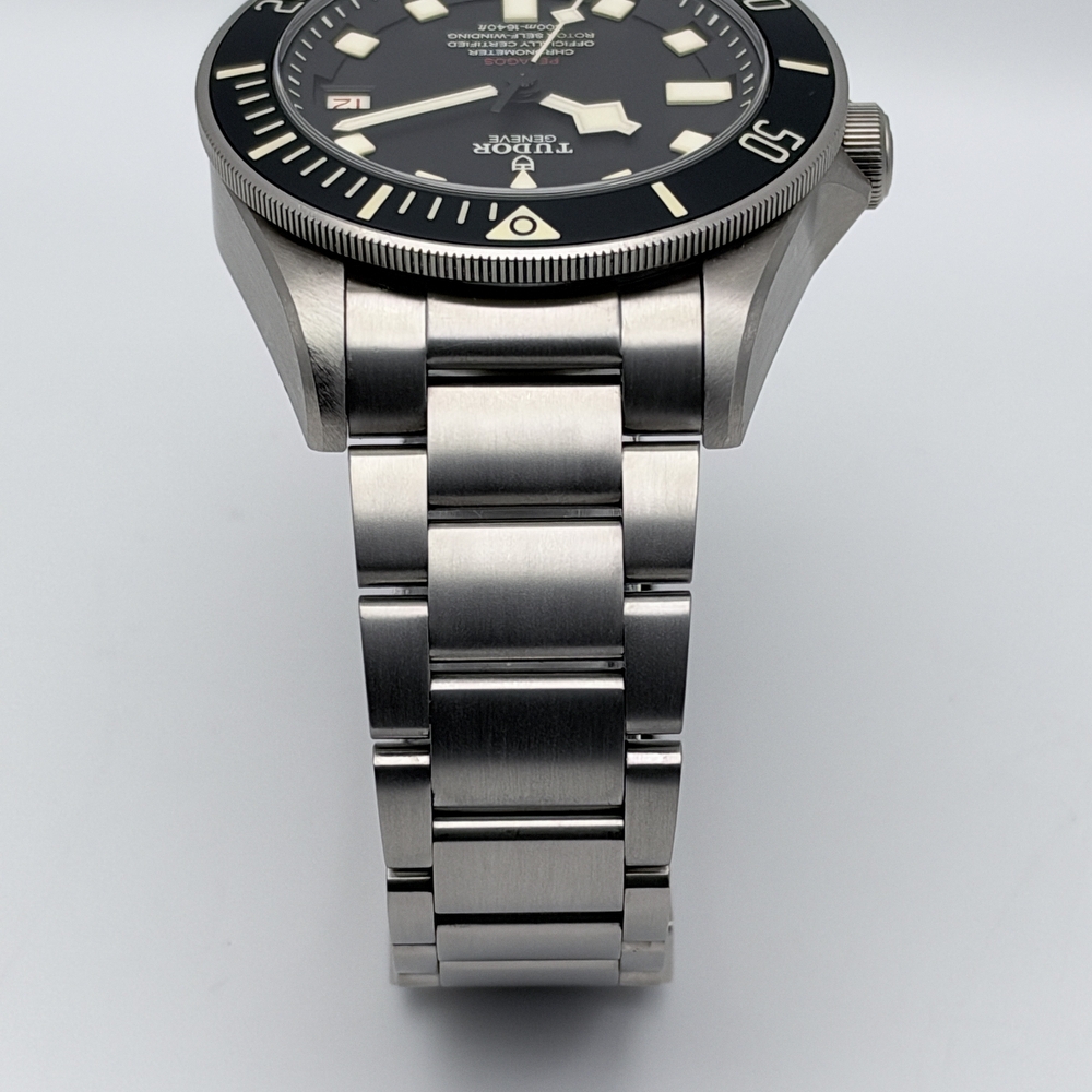 Tudor Pelagos LHD 