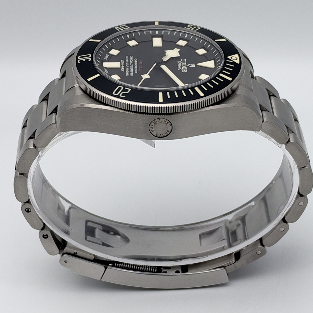 Tudor Pelagos LHD 