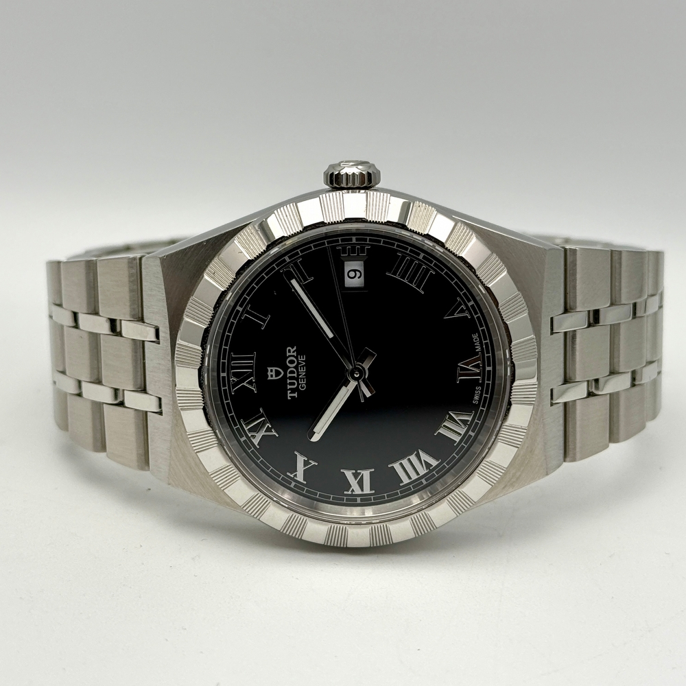 Tudor Royal 