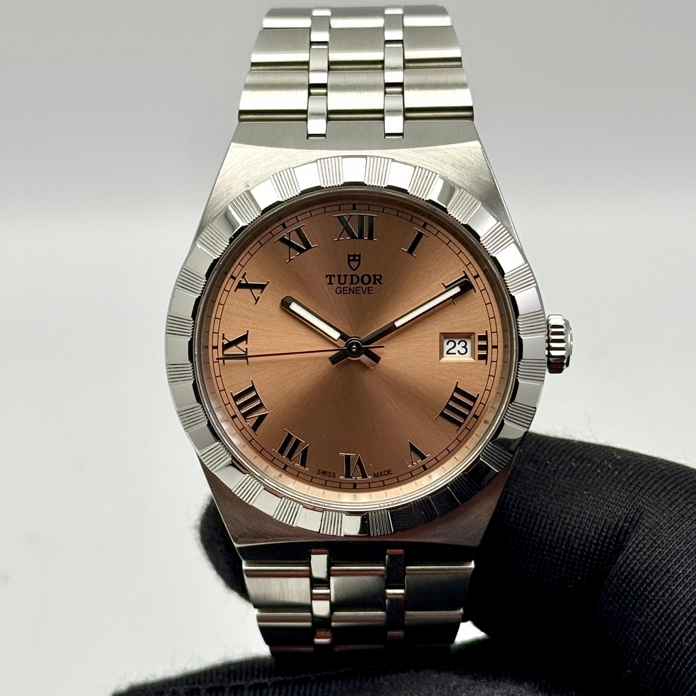Tudor Royal 